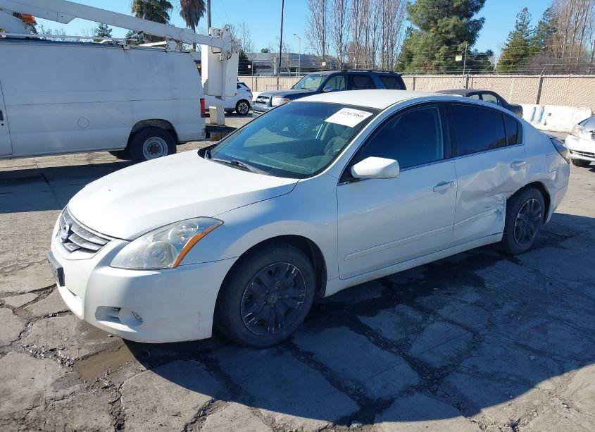 Photo 2 of 2010 Nissan Altima 2.5 S (VIN 1N4AL2AP3AN473176)