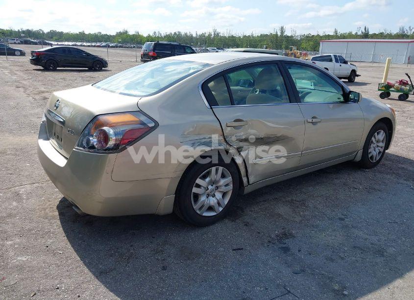Photo 4 of 2010 Nissan Altima 2.5 S (VIN 1N4AL2AP3AN528824)