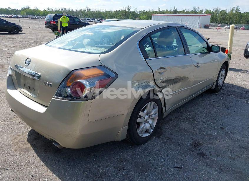 Photo 6 of 2010 Nissan Altima 2.5 S (VIN 1N4AL2AP3AN528824)