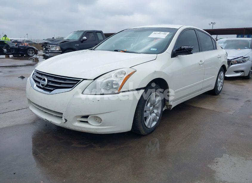Photo 2 of 2011 Nissan Altima 2.5 S (VIN 1N4AL2AP3BC124502)