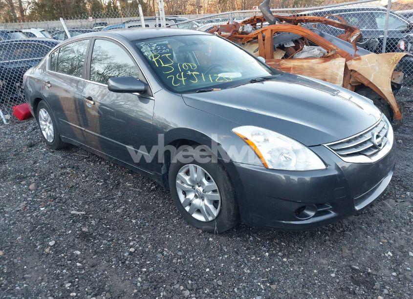 2011 Nissan Altima 2.5 S (VIN 1N4AL2AP3BC125312) main photo