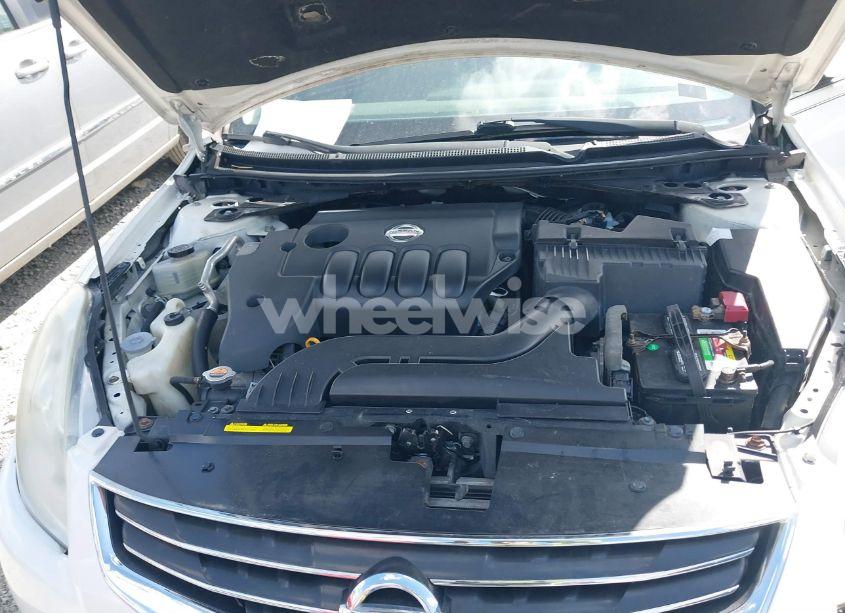 Photo 10 of 2011 Nissan Altima 2.5 S (VIN 1N4AL2AP3BC172128)
