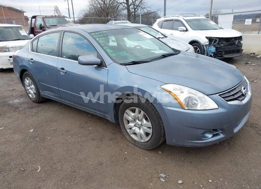 2011 Nissan Altima 2.5 S (VIN 1N4AL2AP3BN422620) main photo