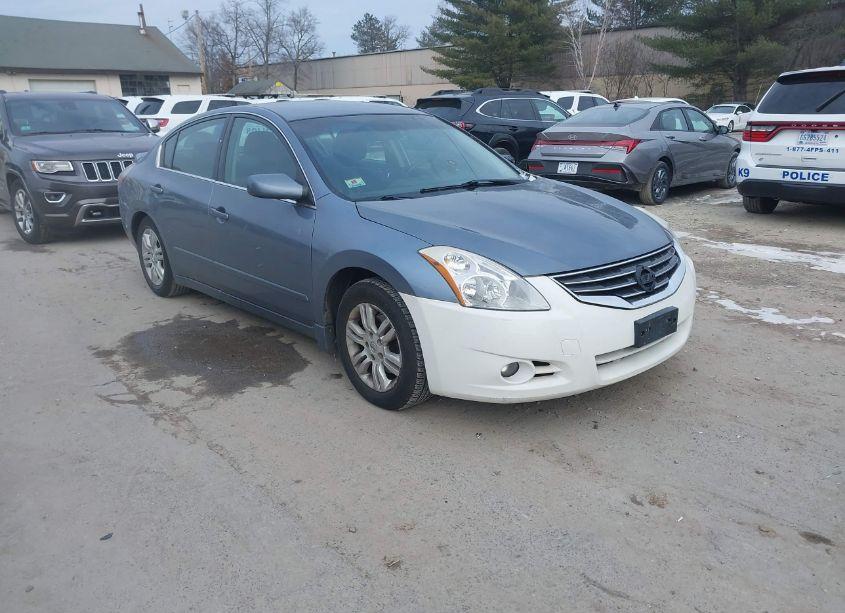 2011 Nissan Altima 2.5 S (VIN 1N4AL2AP3BN473308) main photo