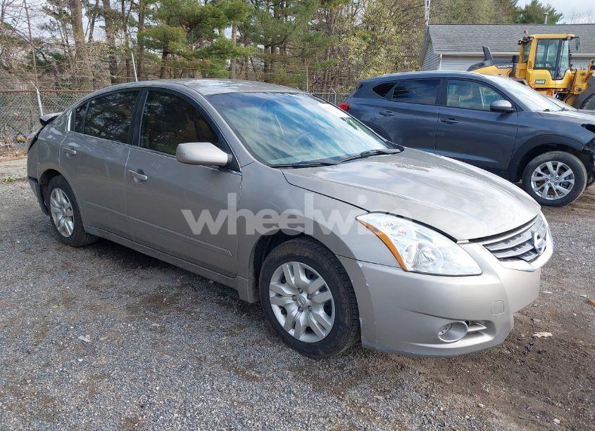 2011 Nissan Altima 2.5 S (VIN 1N4AL2AP3BN485555) main photo