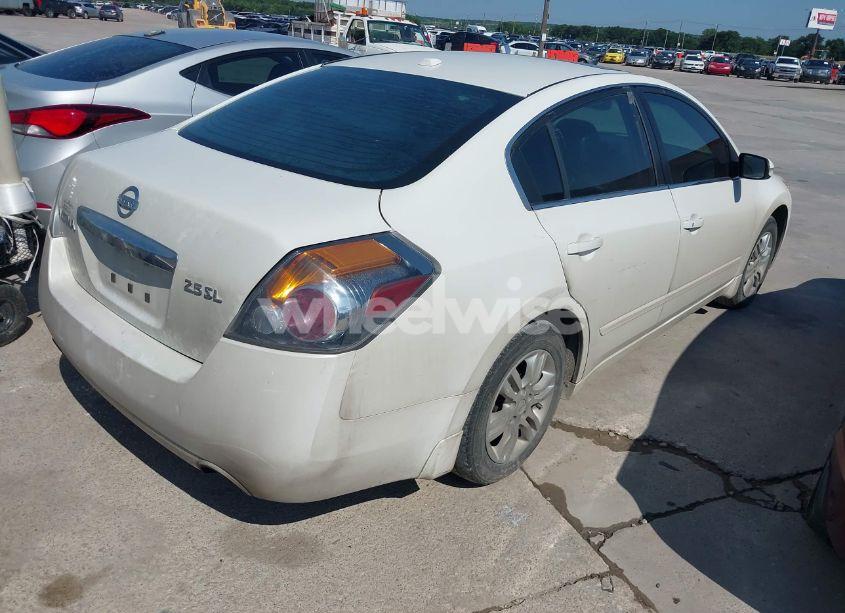 Photo 4 of 2010 Nissan Altima 2.5 S (VIN 1N4AL2AP4AN431812)