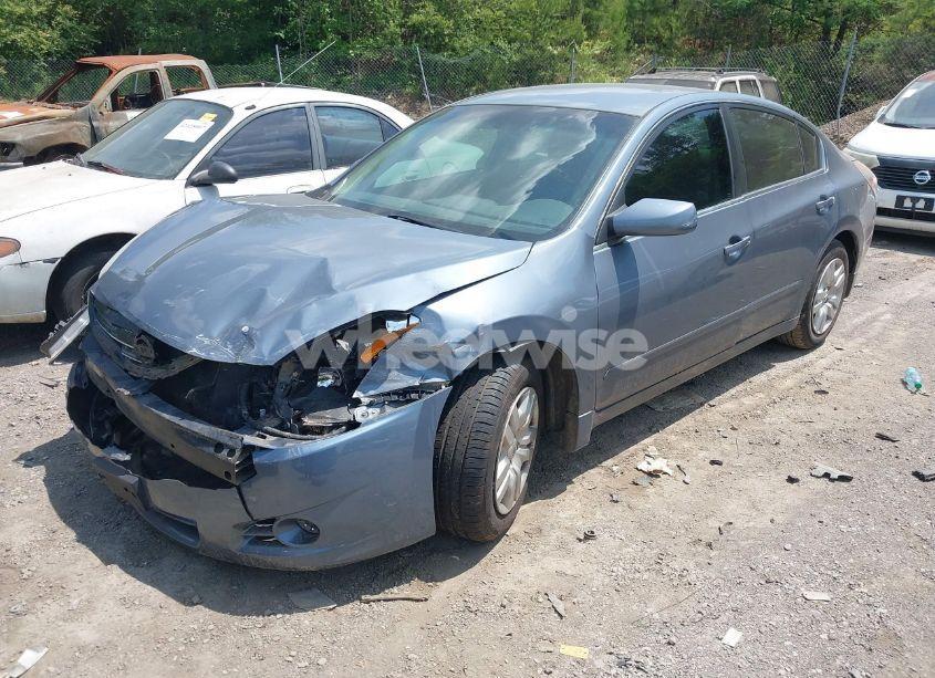 Photo 2 of 2010 Nissan Altima 2.5 S (VIN 1N4AL2AP4AN449985)