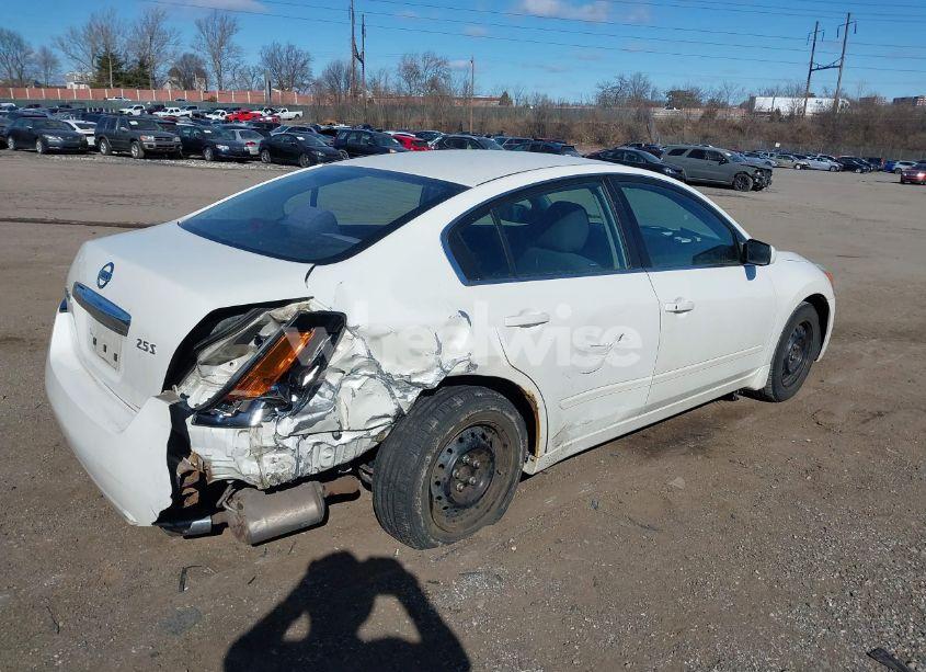 Photo 3 of 2010 Nissan Altima 2.5 S (VIN 1N4AL2AP4AN484803)
