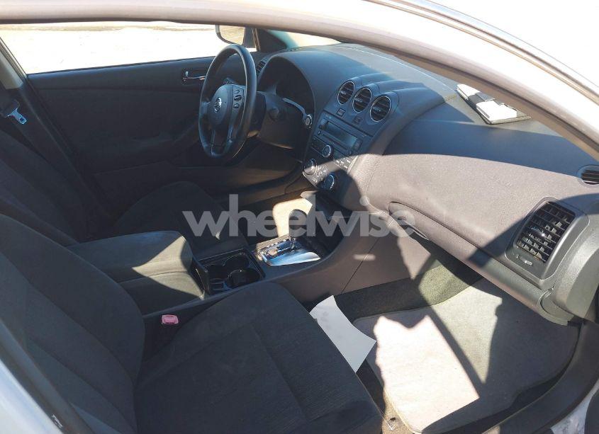 Photo 4 of 2010 Nissan Altima 2.5 S (VIN 1N4AL2AP4AN484803)