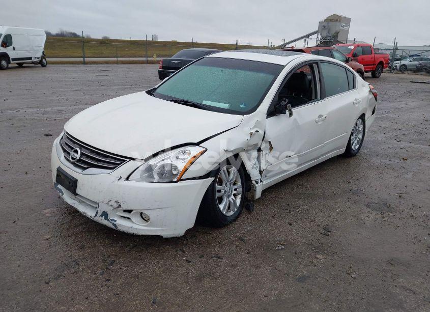 Photo 2 of 2010 Nissan Altima 2.5 SL (VIN 1N4AL2AP4AN492187)