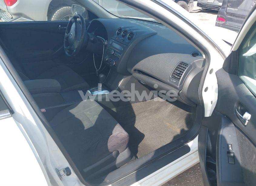 Photo 5 of 2011 Nissan Altima 2.5 S (VIN 1N4AL2AP4BC163941)