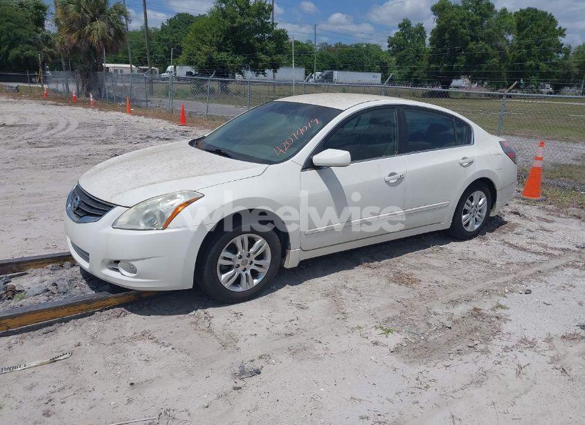 Photo 2 of 2011 Nissan Altima 2.5 S (VIN 1N4AL2AP4BC175412)