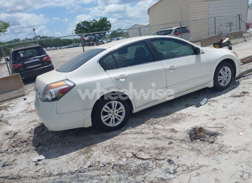 Photo 4 of 2011 Nissan Altima 2.5 S (VIN 1N4AL2AP4BC175412)