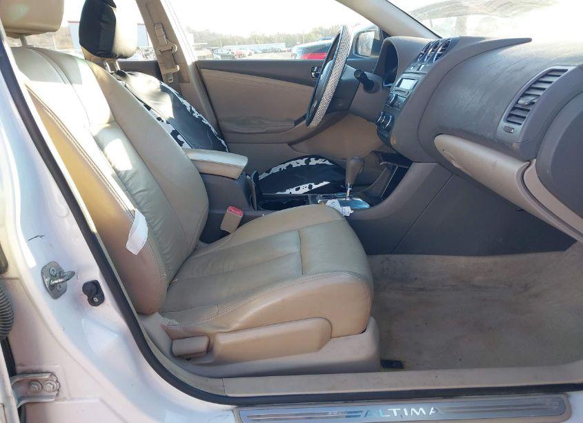 Photo 5 of 2011 Nissan Altima 2.5 S (VIN 1N4AL2AP4BN412632)