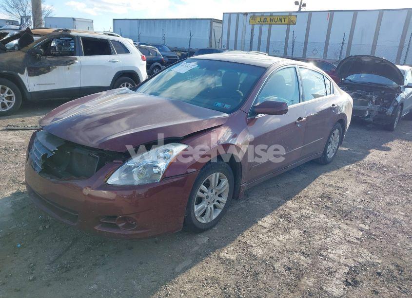 Photo 2 of 2011 Nissan Altima (VIN 1N4AL2AP4BN414381)