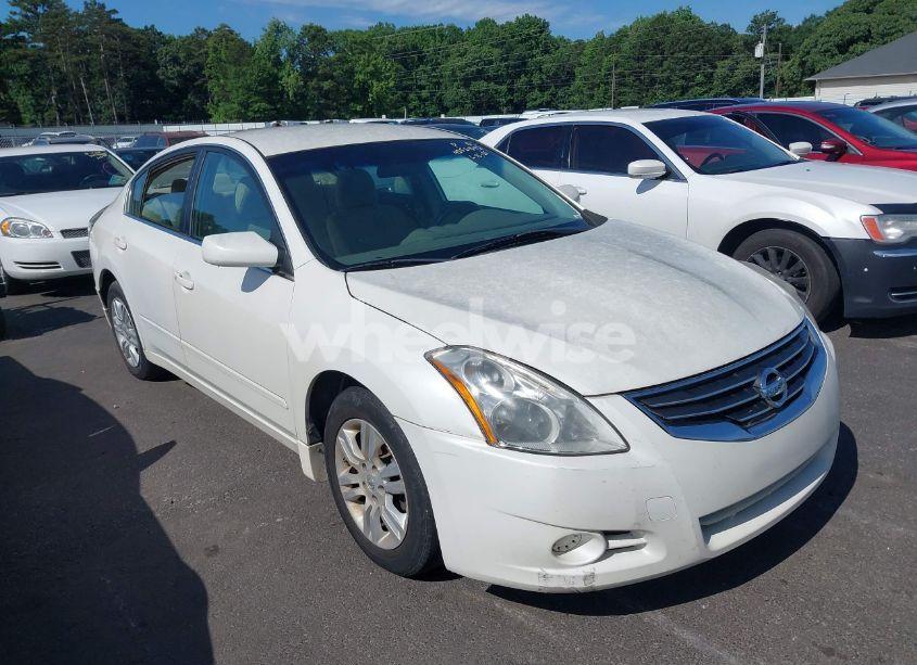 2011 Nissan Altima 2.5 S (VIN 1N4AL2AP4BN445257) main photo