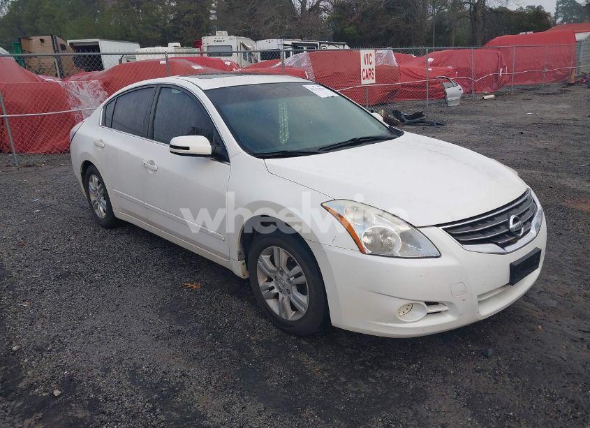 2011 Nissan Altima 2.5 S (VIN 1N4AL2AP4BN480574) main photo