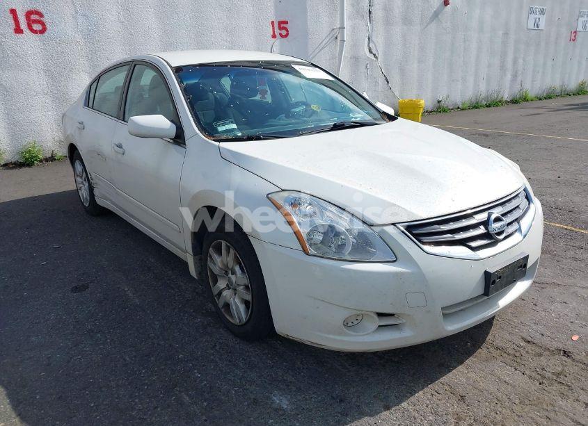 2011 Nissan Altima 2.5 S (VIN 1N4AL2AP4BN480980) main photo