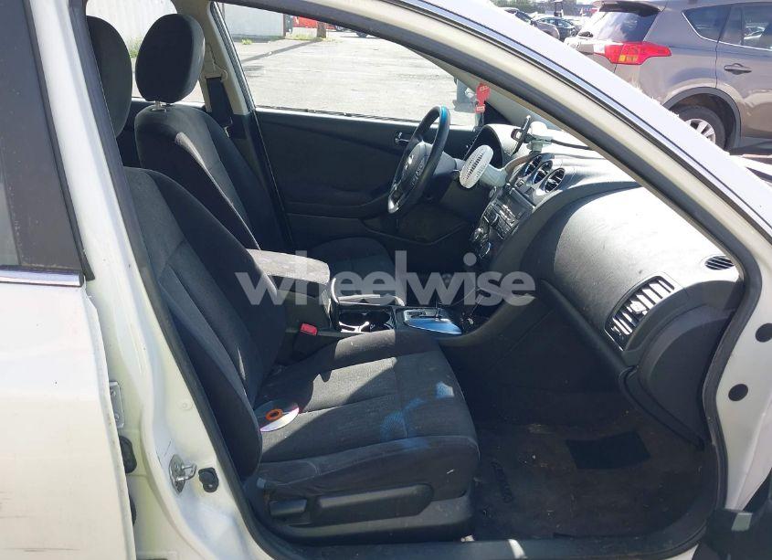 Photo 5 of 2011 Nissan Altima 2.5 S (VIN 1N4AL2AP4BN480980)