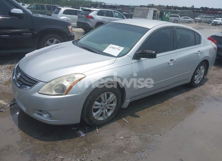Photo 2 of 2012 Nissan Altima 2.5 S (VIN 1N4AL2AP4CC104714)