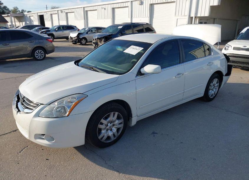 Photo 2 of 2012 Nissan Altima 2.5 S (VIN 1N4AL2AP4CC104843)