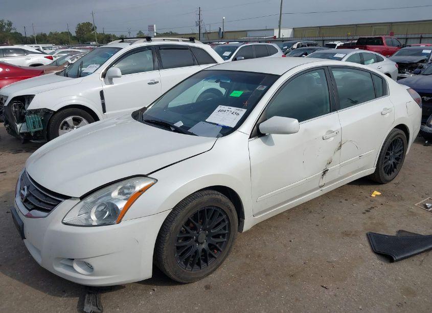 Photo 2 of 2012 Nissan Altima 2.5 S (VIN 1N4AL2AP4CN548048)