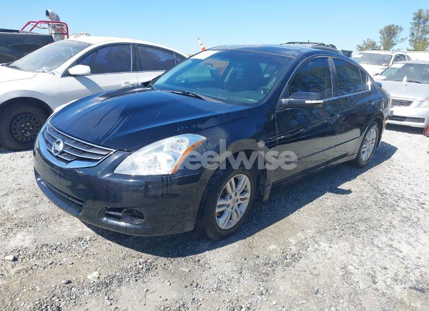 Photo 2 of 2010 Nissan Altima 2.5 S (VIN 1N4AL2AP5AC114469)