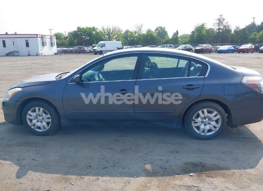 Photo 14 of 2010 Nissan Altima 2.5 S (VIN 1N4AL2AP5AC162716)