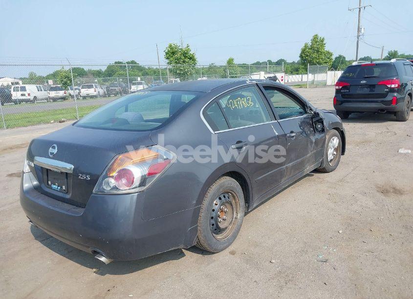 Photo 4 of 2010 Nissan Altima 2.5 S (VIN 1N4AL2AP5AC162716)
