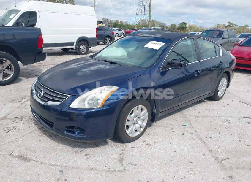 Photo 2 of 2010 Nissan Altima 2.5 S (VIN 1N4AL2AP5AC171965)