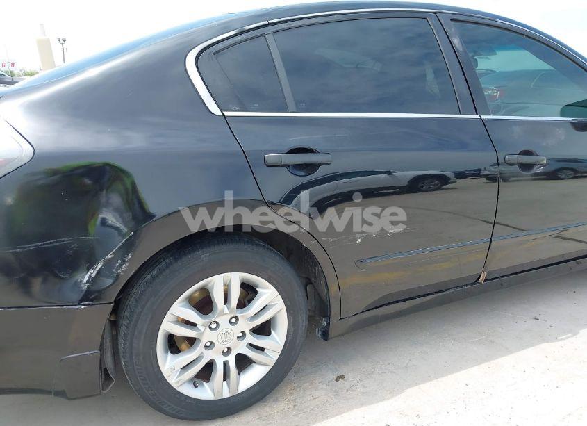 Photo 18 of 2010 Nissan Altima 2.5 S (VIN 1N4AL2AP5AN422472)