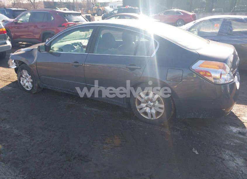 Photo 3 of 2010 Nissan Altima 2.5 S (VIN 1N4AL2AP5AN442463)