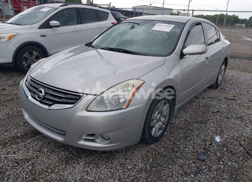 Photo 2 of 2010 Nissan Altima 2.5 S (VIN 1N4AL2AP5AN444052)