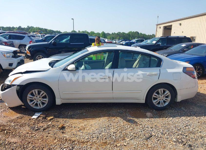 Photo 14 of 2010 Nissan Altima 2.5 S (VIN 1N4AL2AP5AN447503)
