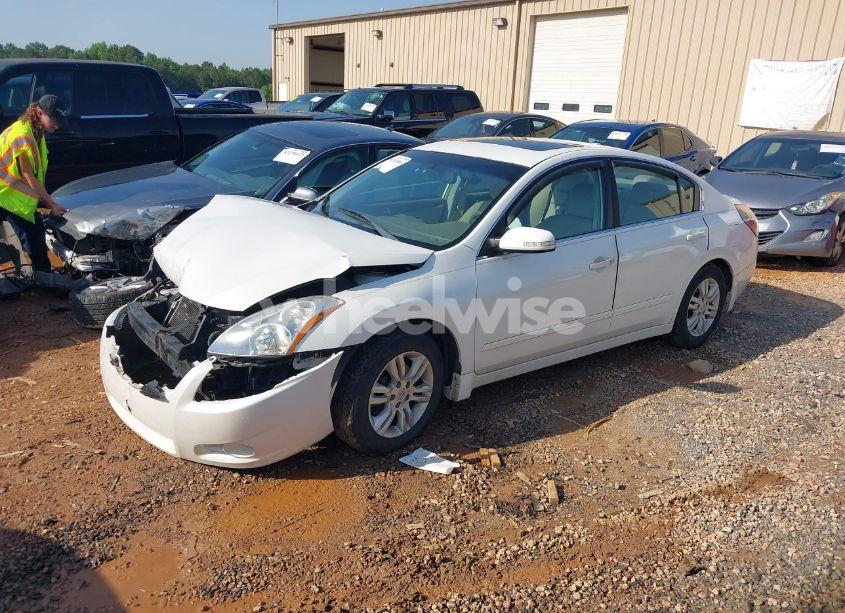 Photo 2 of 2010 Nissan Altima 2.5 S (VIN 1N4AL2AP5AN447503)