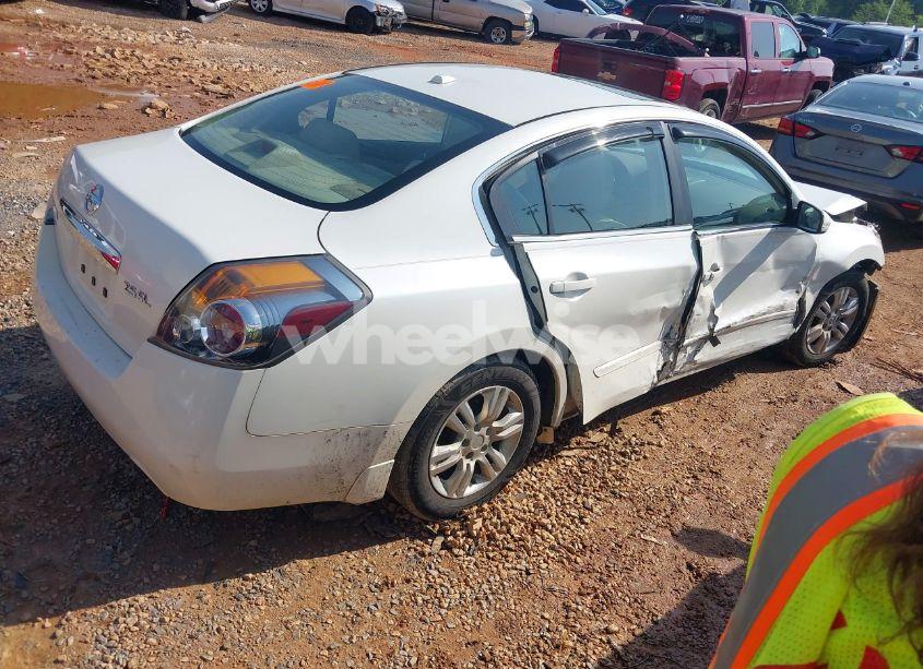 Photo 4 of 2010 Nissan Altima 2.5 S (VIN 1N4AL2AP5AN447503)