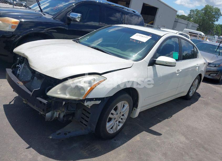 Photo 2 of 2010 Nissan Altima 2.5 S (VIN 1N4AL2AP5AN495535)