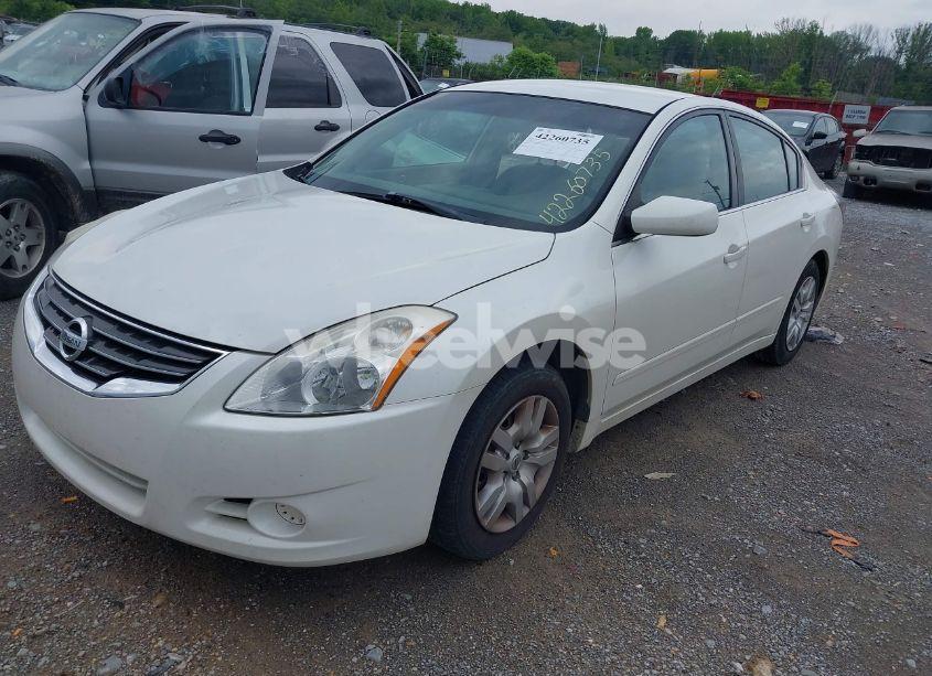 Photo 2 of 2010 Nissan Altima 2.5 (VIN 1N4AL2AP5AN502662)