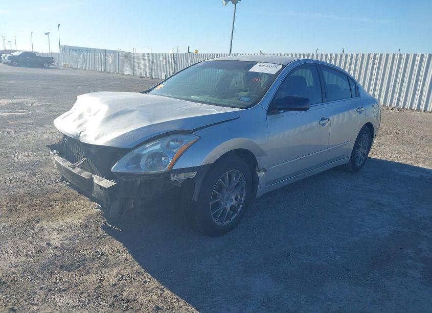 Photo 2 of 2010 Nissan Altima 2.5 S (VIN 1N4AL2AP5AN540943)