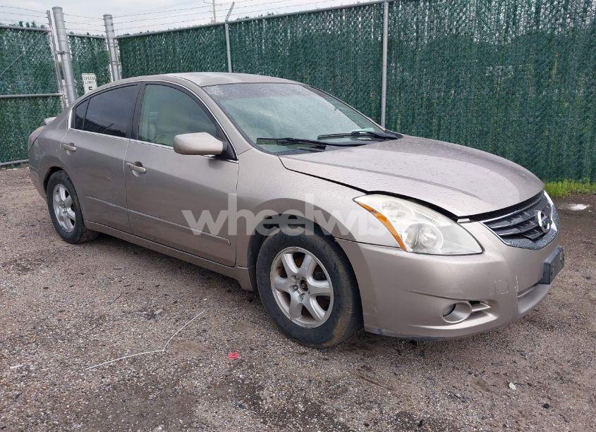 2011 Nissan Altima 2.5 S (VIN 1N4AL2AP5BN417760) main photo