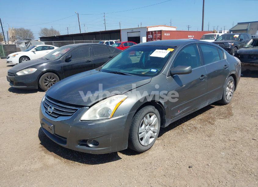 Photo 2 of 2011 Nissan Altima 2.5 S (VIN 1N4AL2AP5BN426829)