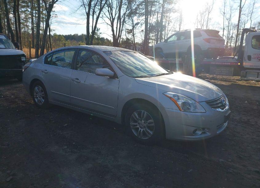 2011 Nissan Altima 2.5 S (VIN 1N4AL2AP5BN462679) main photo