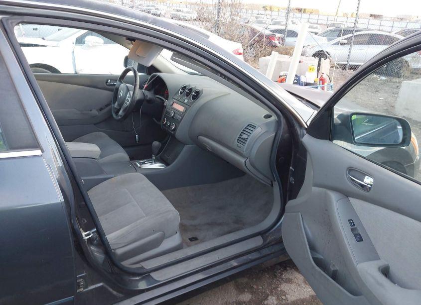 Photo 5 of 2011 Nissan Altima 2.5 S (VIN 1N4AL2AP5BN475111)