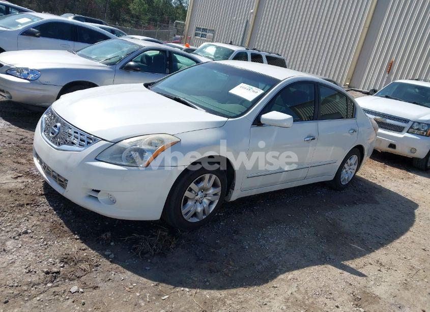 Photo 2 of 2012 Nissan Altima 2.5 S (VIN 1N4AL2AP5CN438268)
