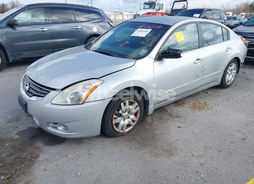 Photo 2 of 2012 Nissan Altima 2.5 S (VIN 1N4AL2AP5CN566736)