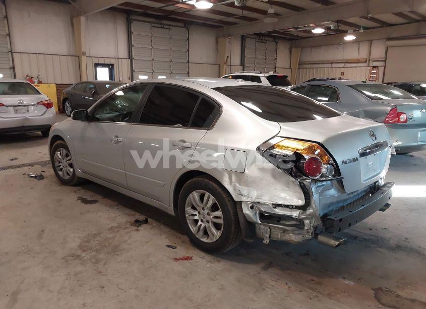 Photo 3 of 2010 Nissan Altima 2.5 SL (VIN 1N4AL2AP6AC173353)