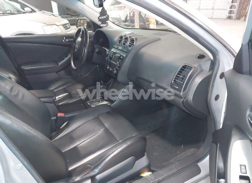 Photo 5 of 2010 Nissan Altima 2.5 SL (VIN 1N4AL2AP6AC173353)