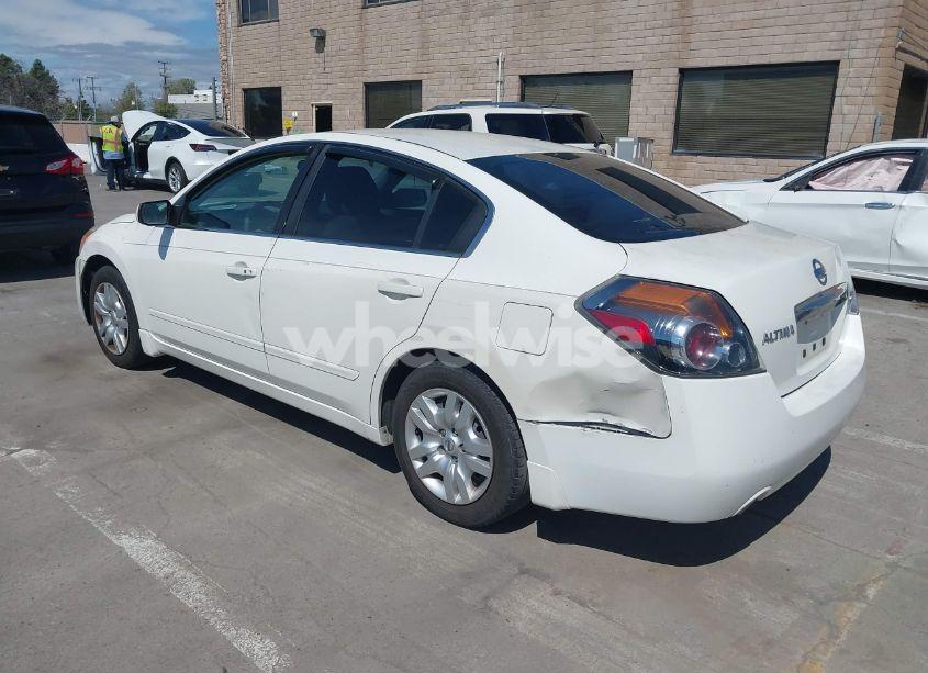 Photo 3 of 2010 Nissan Altima 2.5 S (VIN 1N4AL2AP6AC192680)