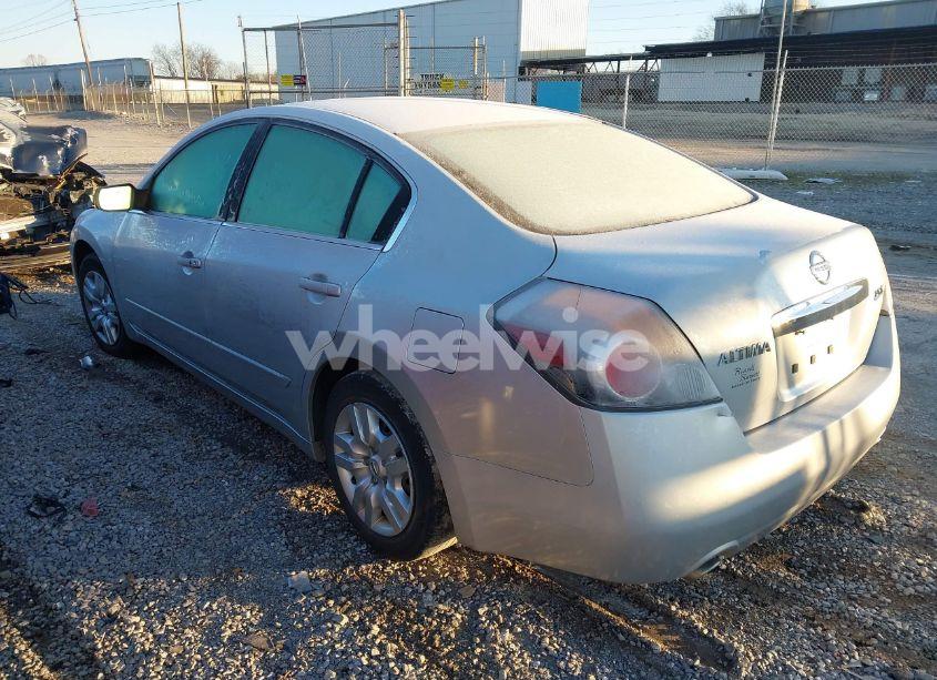 Photo 3 of 2010 Nissan Altima 2.5 S (VIN 1N4AL2AP6AN439782)