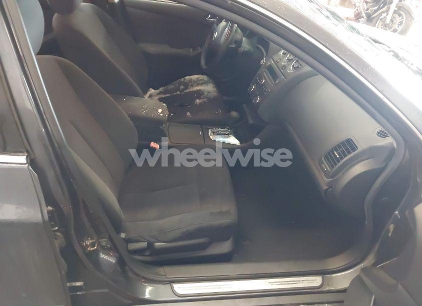 Photo 5 of 2010 Nissan Altima 2.5 S (VIN 1N4AL2AP6AN491588)